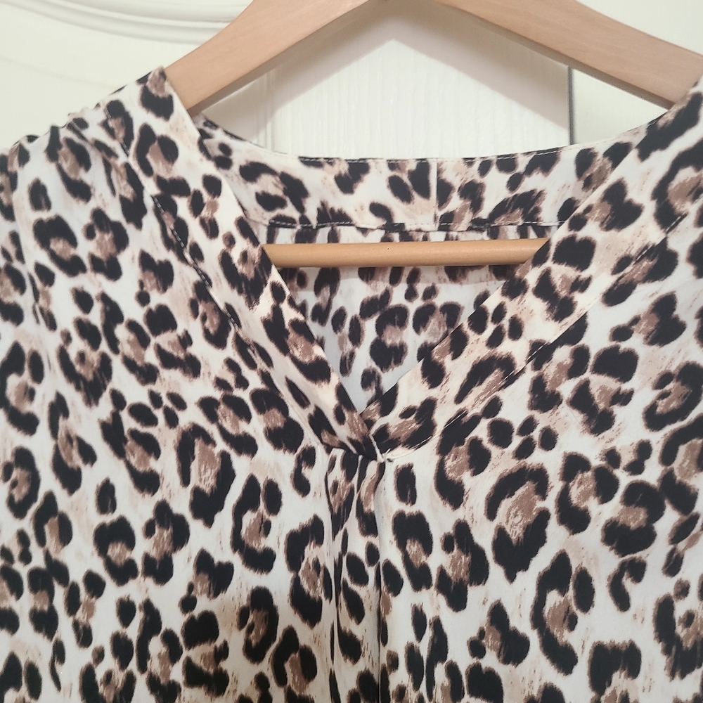Leopard print blouse - Picture 2 of 4